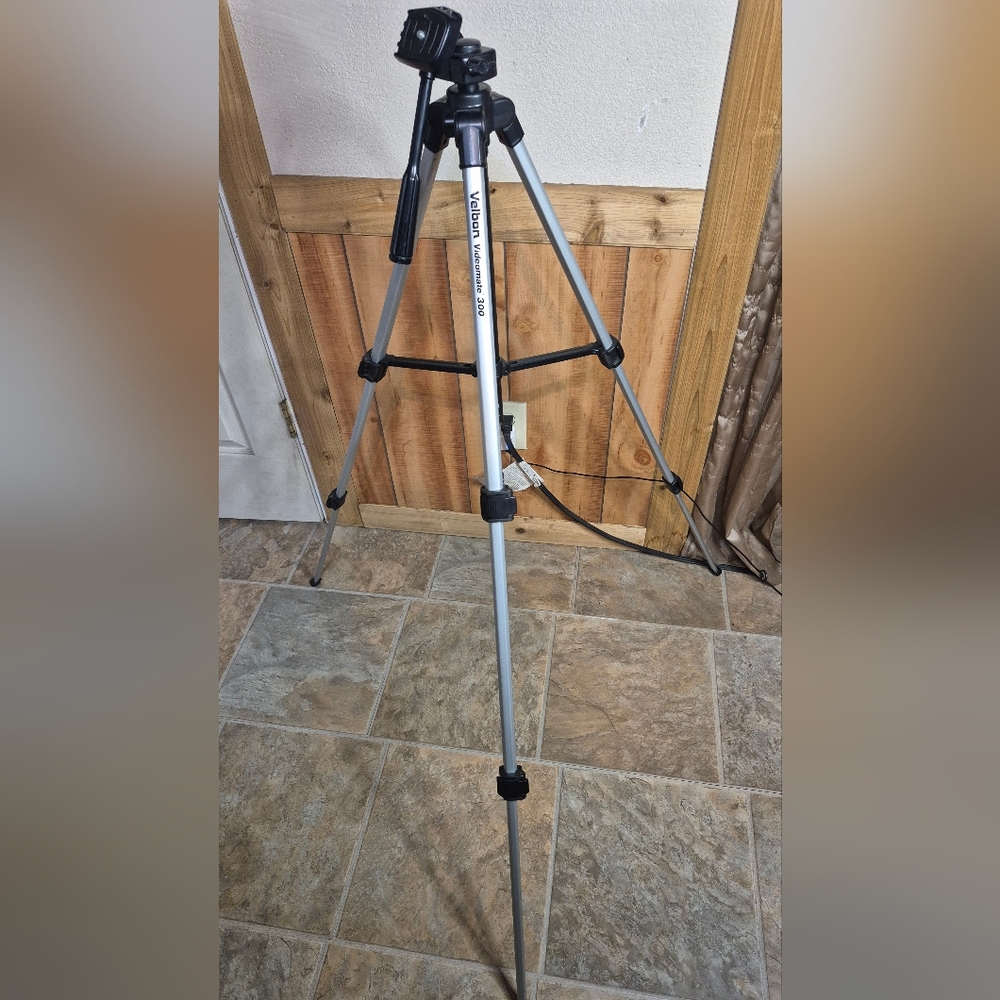 Videomate 300 Tripod Camera Stand Black Silver Adjustable Photography Tripod - Picture 6 of 8